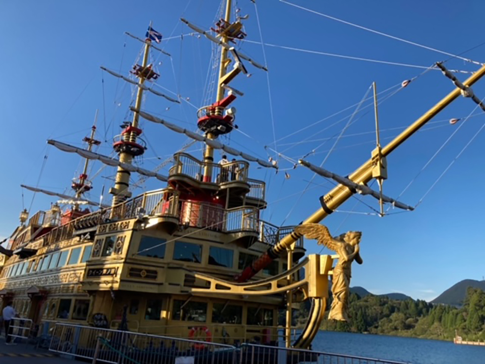 箱根芦ノ湖の海賊船